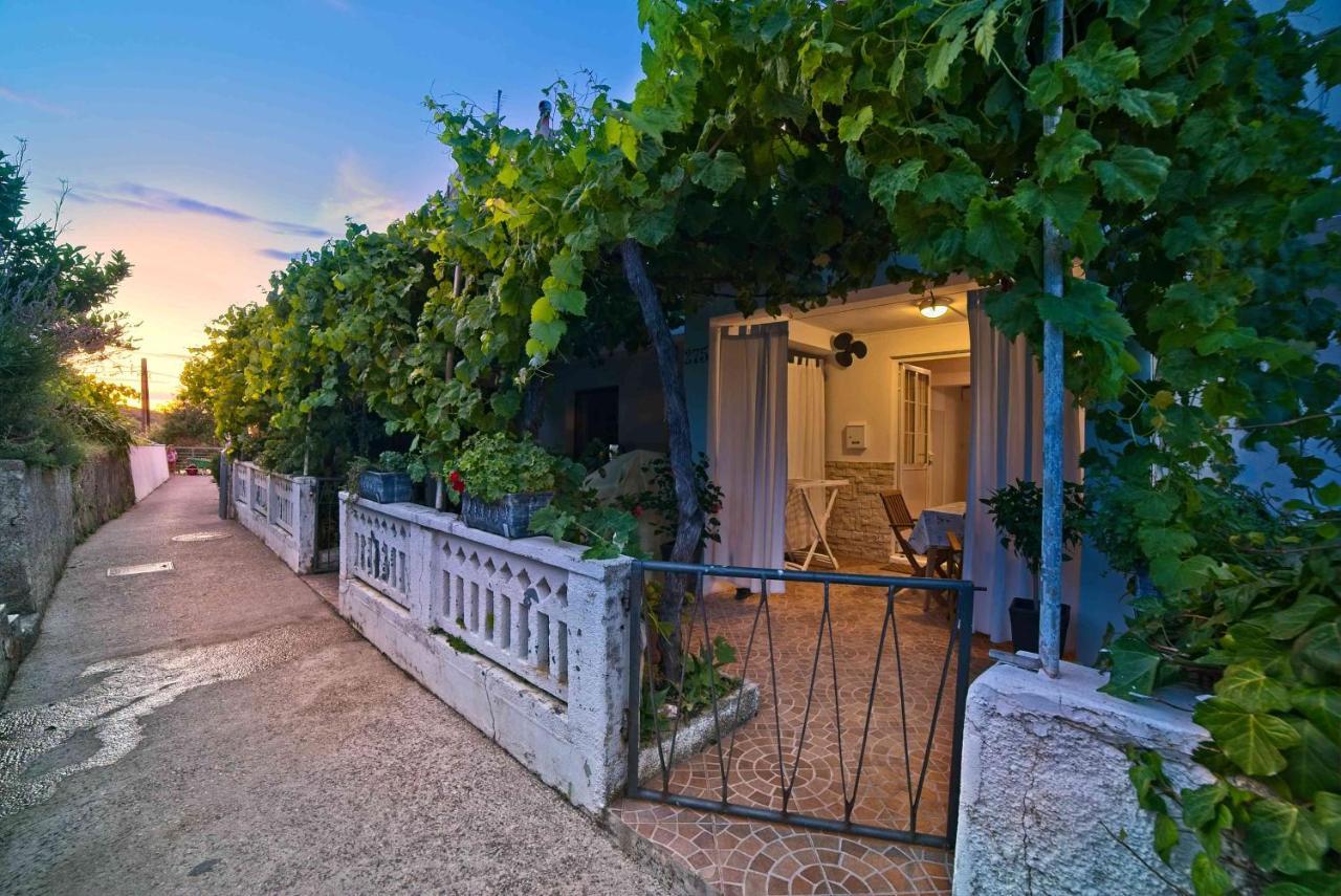 Beach Villa Ema Supetarska Draga Exterior foto